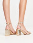 Truffle Collection Wide Fit – Zarte Sandalen in Gold mit eckiger Zehenpartie, Blockabsatz und weiter Passform