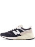 New Balance 997r trainers in grey