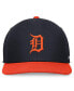 Men's Navy/Orange Detroit Tigers Evergreen Two-Tone Snapback Hat