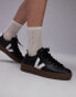 VEJA Urca CWL trainer in black