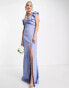 TFNC Tall Bridesmaid – Maxikleid in Puderblau mit Zierknoten vorne