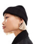 Monki ribbed beanie hat in black