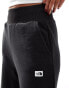 The North Face – Hoden – Jogginghose in Schwarz mit weitem Bein und Logo