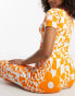 ASOS DESIGN Tall – Exklusiver Viskose-Pyjama bestehend aus Hemd und Hose in Orange mit Schachbrettmuster mit Blumendetails