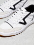 Vans Lowland jmpr trainers in court true white and black with gum sole