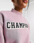 Champion – Kurzes Sweatshirt in Lila mit großem Logo