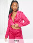 Extro & Vert Petite – Kastiger Blazer aus Satin in Hot Pink mit kurzem Schnitt, Kombiteil