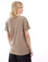 Vans – T-Shirt in Taupe mit Logo auf der linken Brust