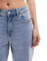 JJXX Lisbon mom jeans in light blue wash