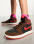 Air Jordan 1 Retro High trainers in brown and pink