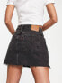 Levi's icon skirt in black