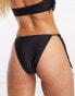 Miss Selfridge – Seitlich gebundene Bikinihose in Schwarz