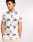 Jack & Jones Essentials – Kurzärmliges Viskose-Hemd in Weiß mit Blumenprint und Reverskragen